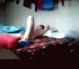 Узбечка из кишлака показывает на камеру пизду и большие сиськи